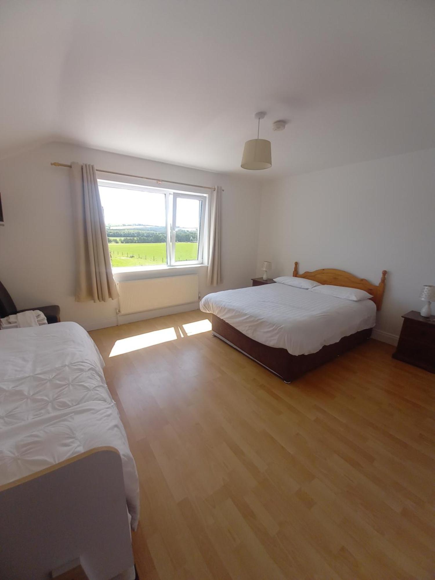 Teach Na Coille B&B Мидлтон Экстерьер фото